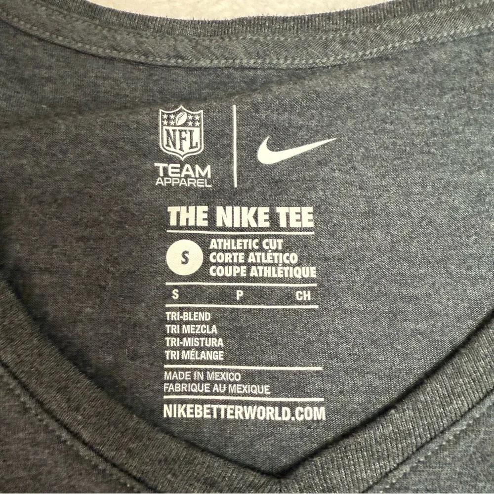 Nike Women's Gray Packers Long Sleeve Tee size small athletic cut